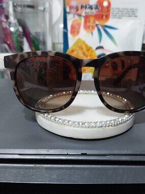 Blenders Eyewear H Series Polarized Sunglasses Round Cat Eye TIGER MARK Tortoise